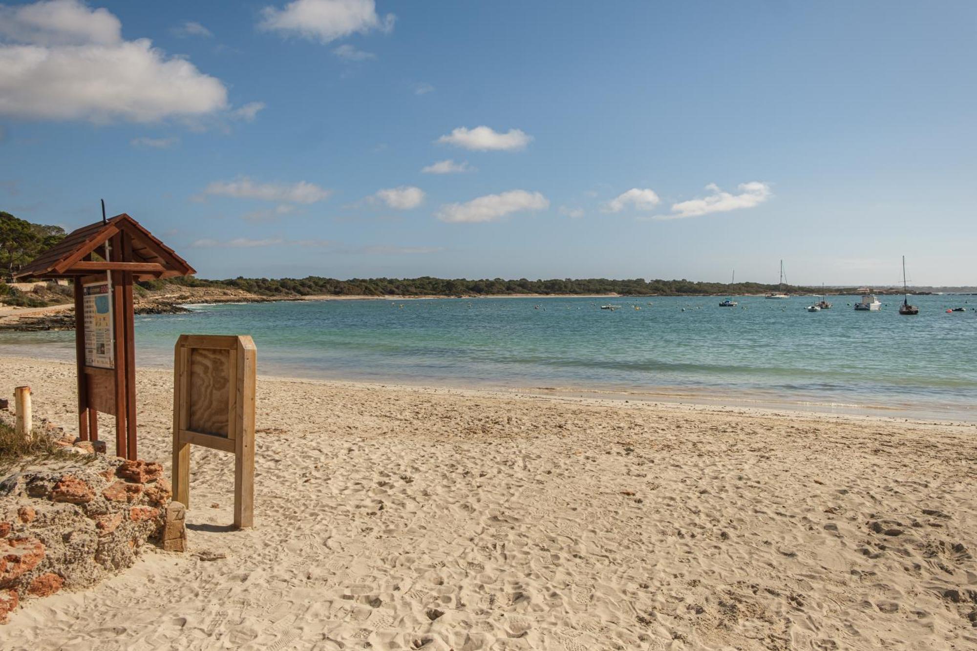 Alma Libre Beach Apartment Colonia de Sant Jordi Exterior photo